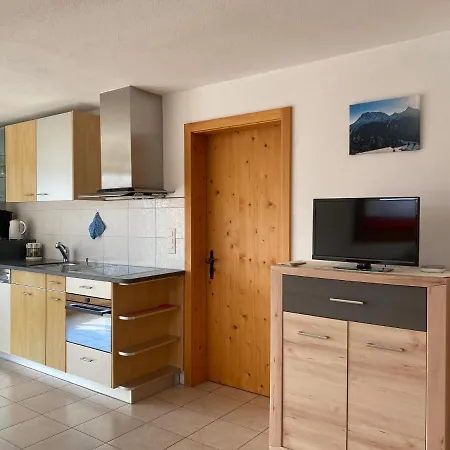 In Mit Panoramablick * Tschlin